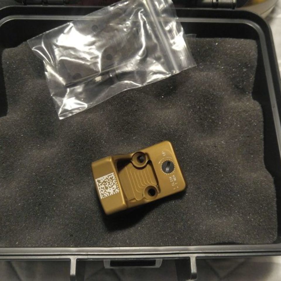 Image 1 - LNIB Trijicon RMR HRS + Sealing plate (SOLD)