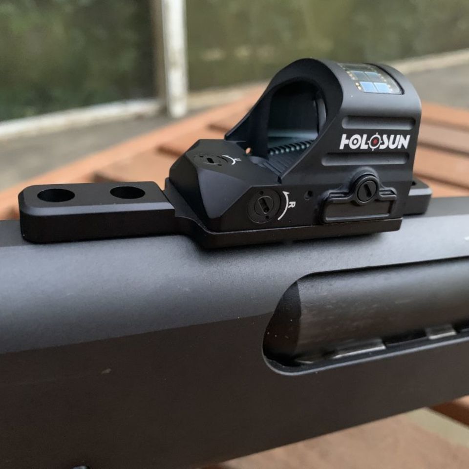 Image 4 - MOSSBERG Mount + HOLOSUN 407C