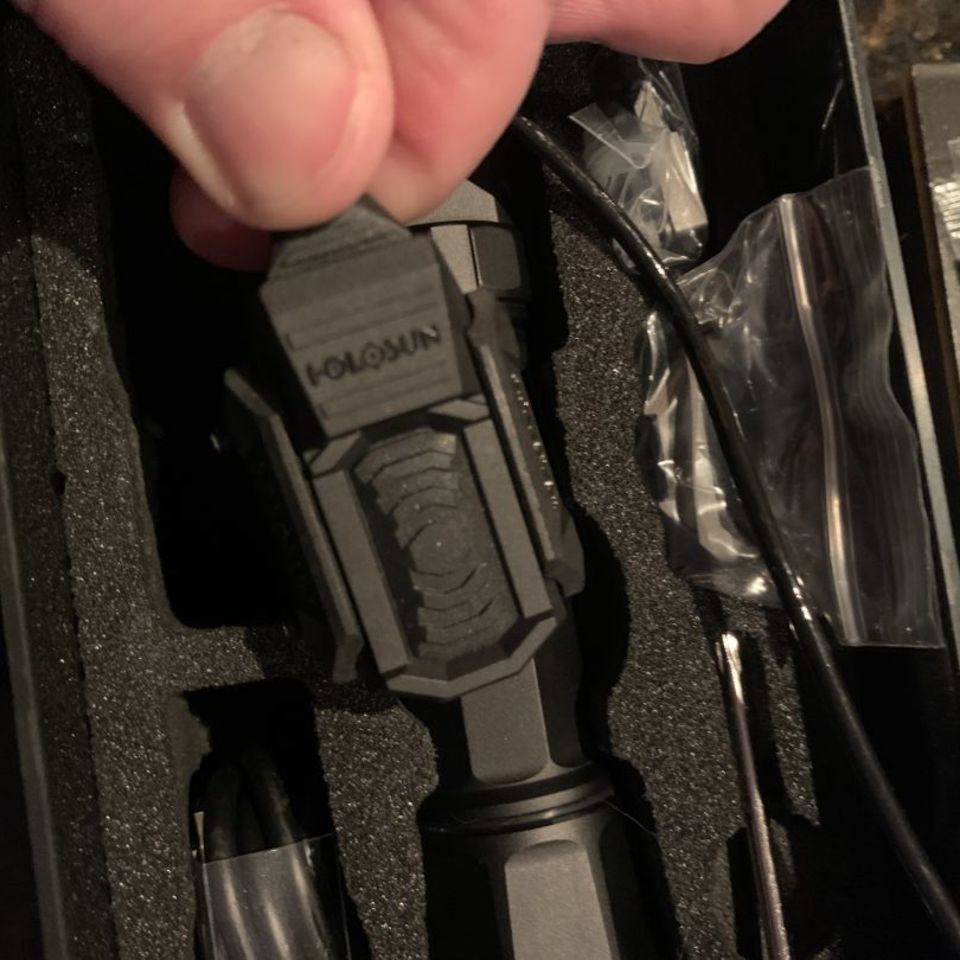 Image 2 - Holosun RAID 1000 Lumen Torch