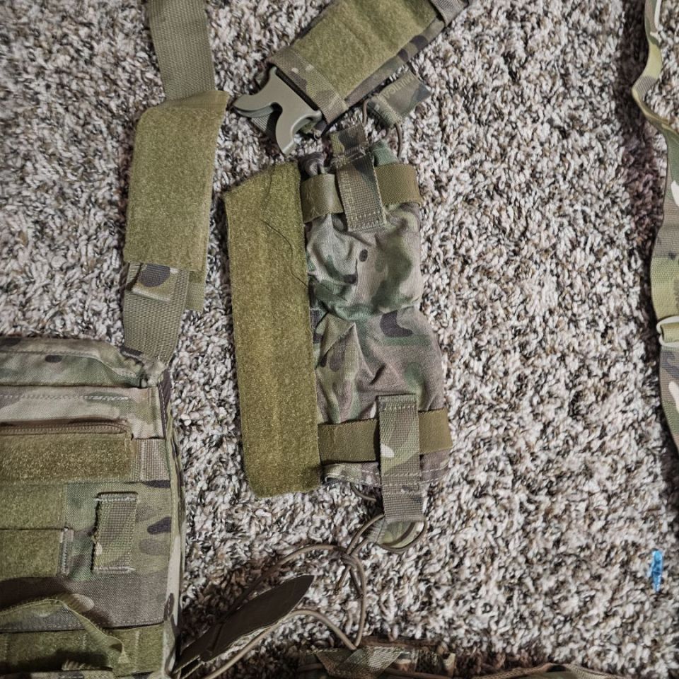 Image 3 - MC Crye AVS Large 
