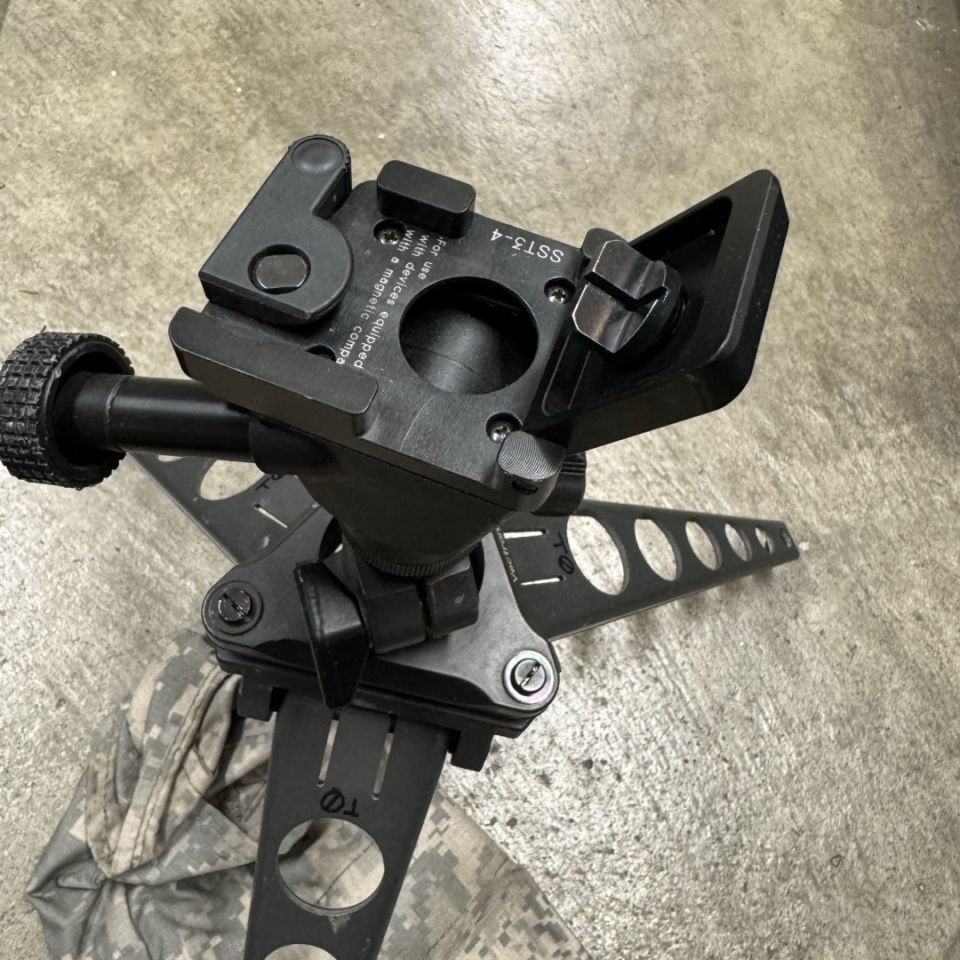 Image 4 - SST3-4 Tripod - VECTRONIX /