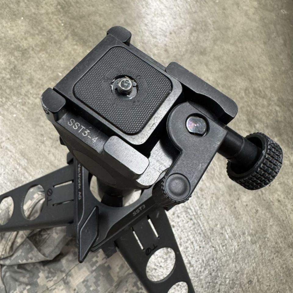 Image 3 - SST3-4 Tripod - VECTRONIX /