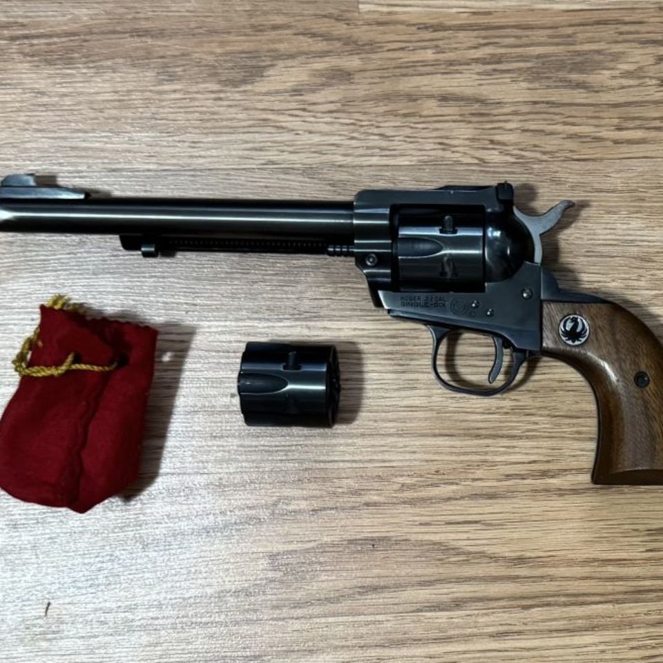 Image 2 - Ruger single-six  22LR/22WMR