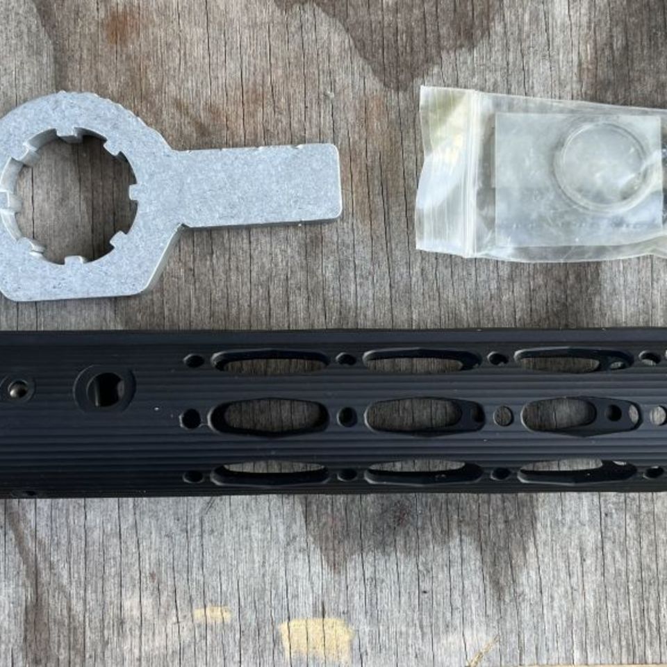 Image 2 - ALG EMR V0-E 10 inch Handguard/rail