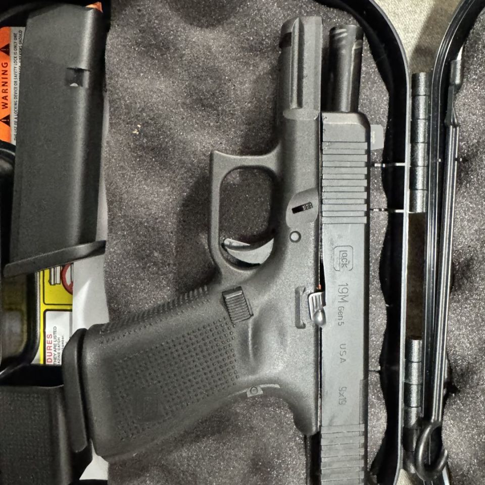 Image 4 - Glock 19M MOS 