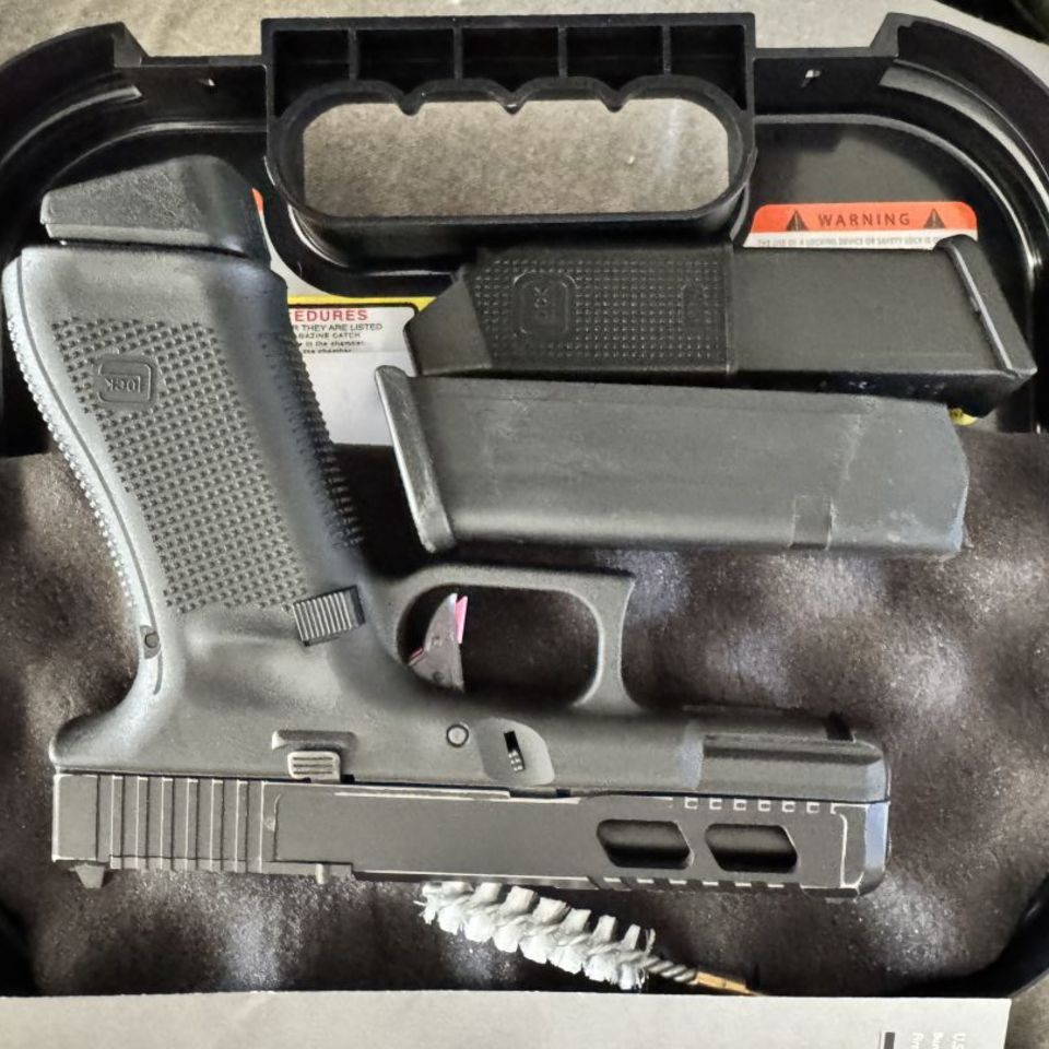 Image 3 - Glock 45 MOS 