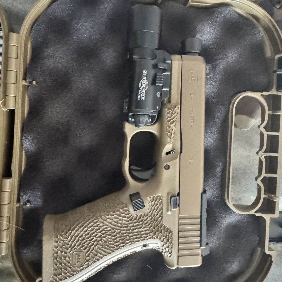 Image 2 - Glock 19X With X300 APEX