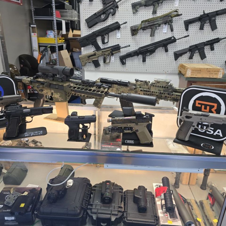 Image 5 - Gun Display Stands