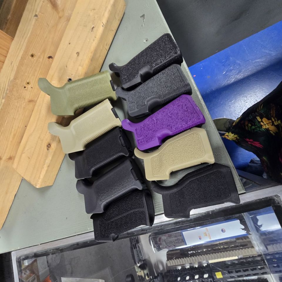 Image 2 - AR grips