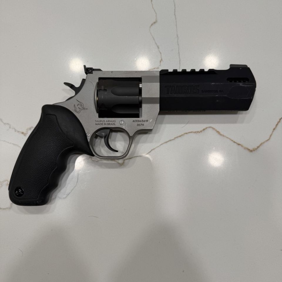 Image 1 - Taurus Raging Hunter 357