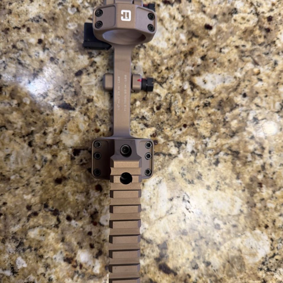 Image 3 - Never used 35mm Badger Setup