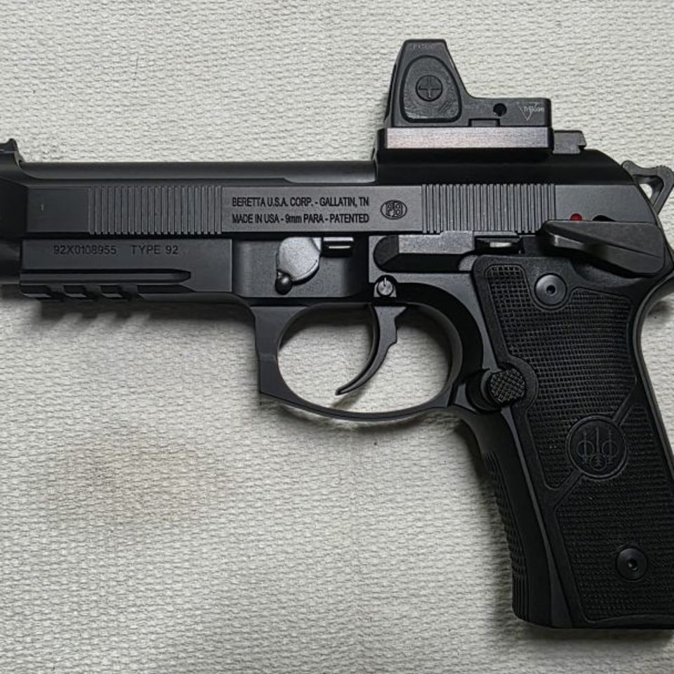 Image 2 - Beretta 92x with RMR