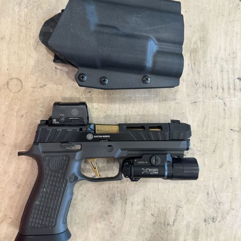 Image 3 - Sig Sauer P320 Spectre Comp