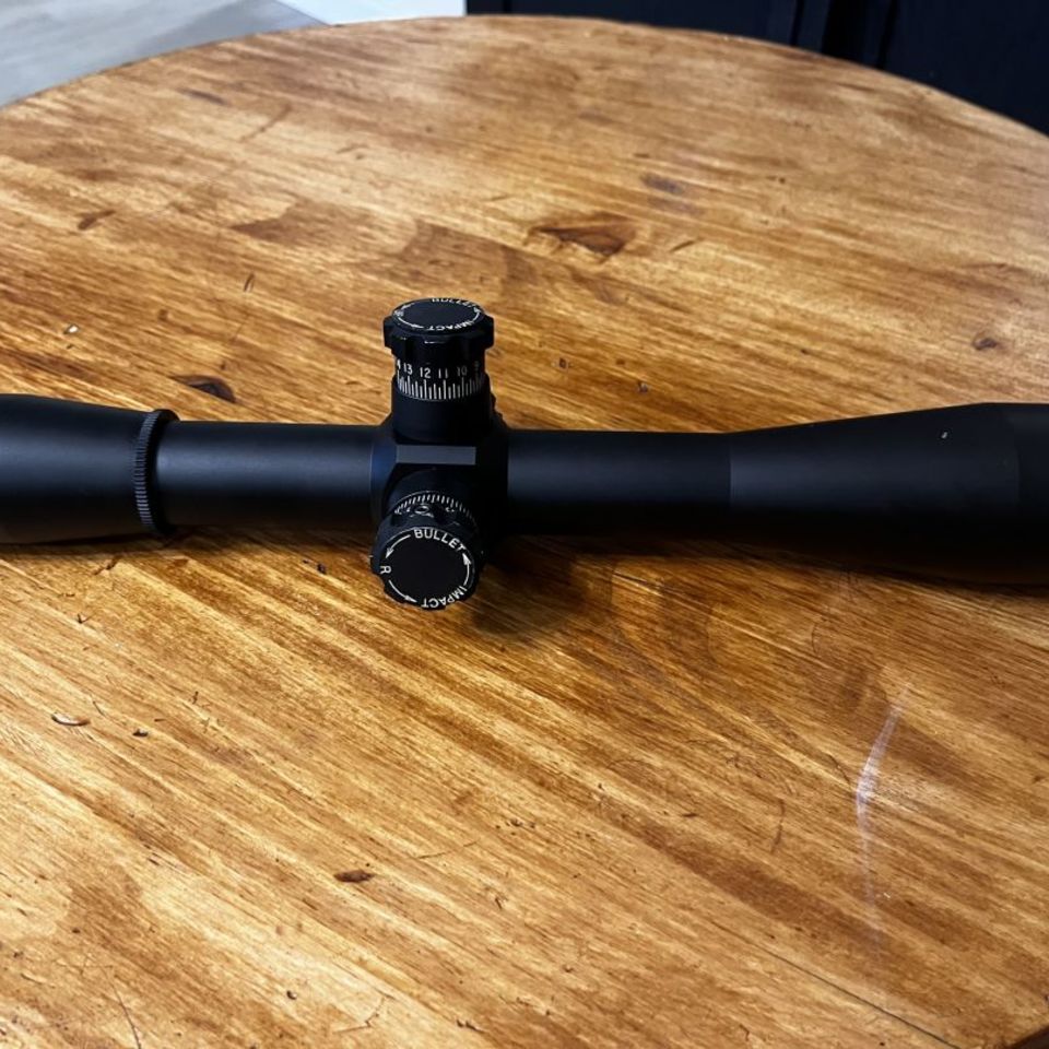 Image 2 - Leupold Ultra M1-10x 