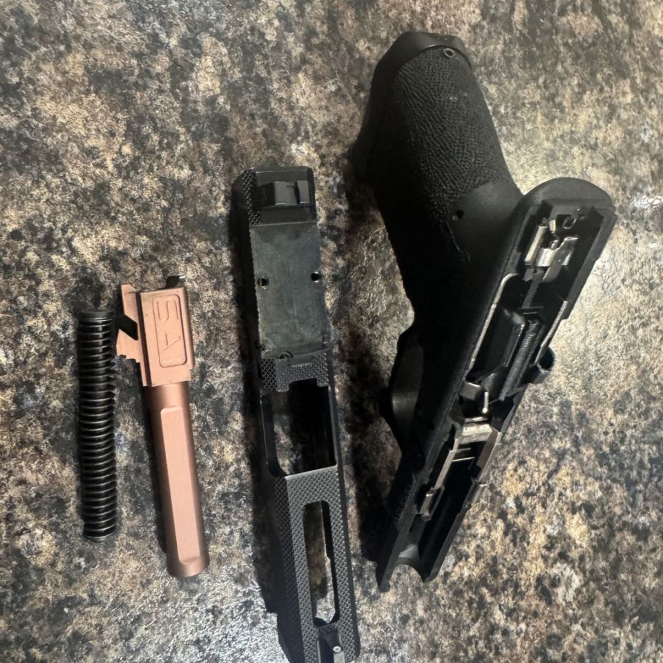 Image 4 - PRICE DROP Salient arms Glock 