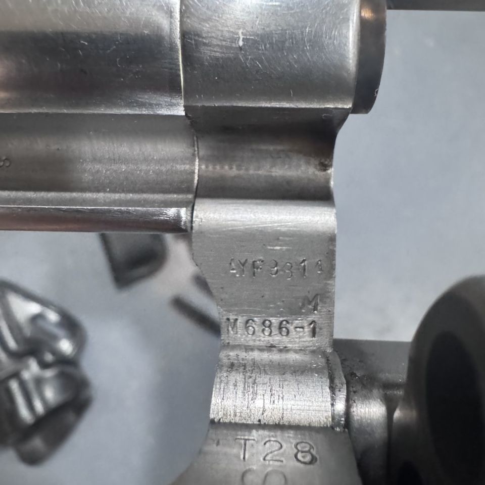 Image 3 - S&w 686 - 1 357 mag 6 shot 