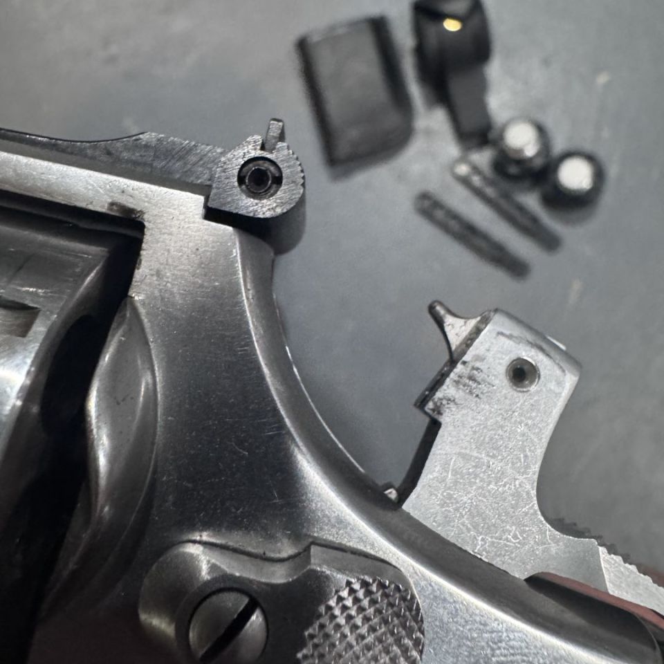 Image 4 - S&w 686 - 1 357 mag 6 shot 