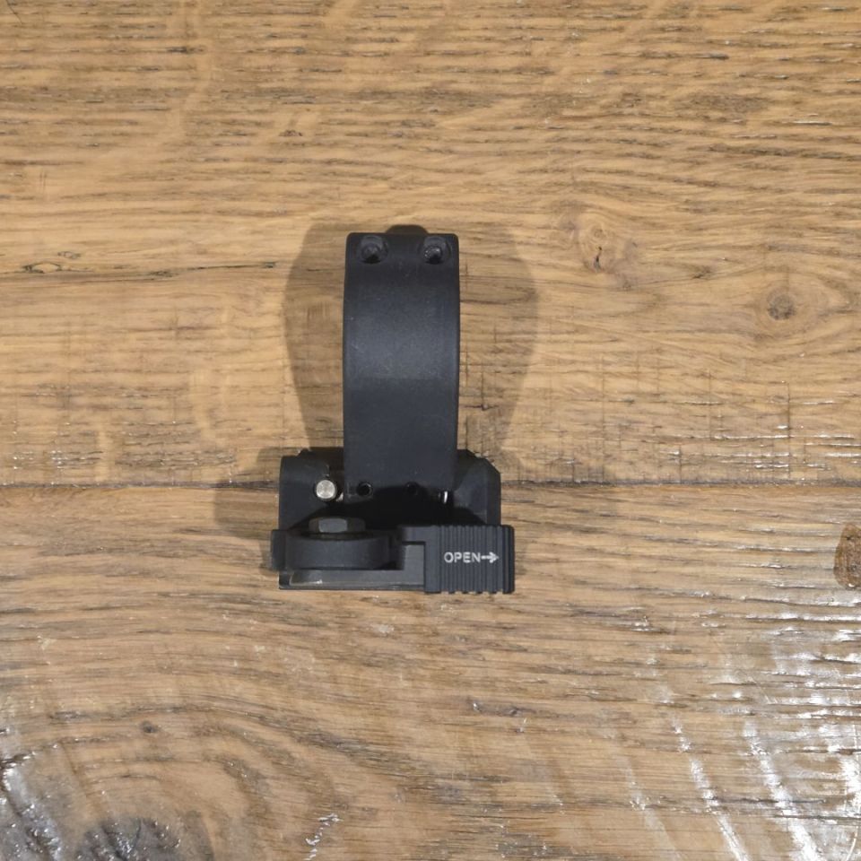 Image 2 - LaRue Flip to side mount