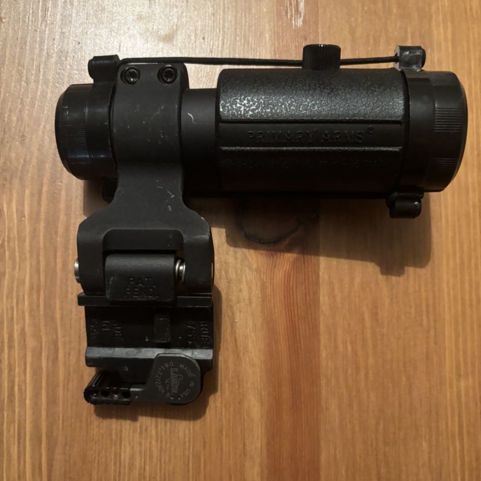 Image 2 - Larue LT755 FTS qd mount + mag