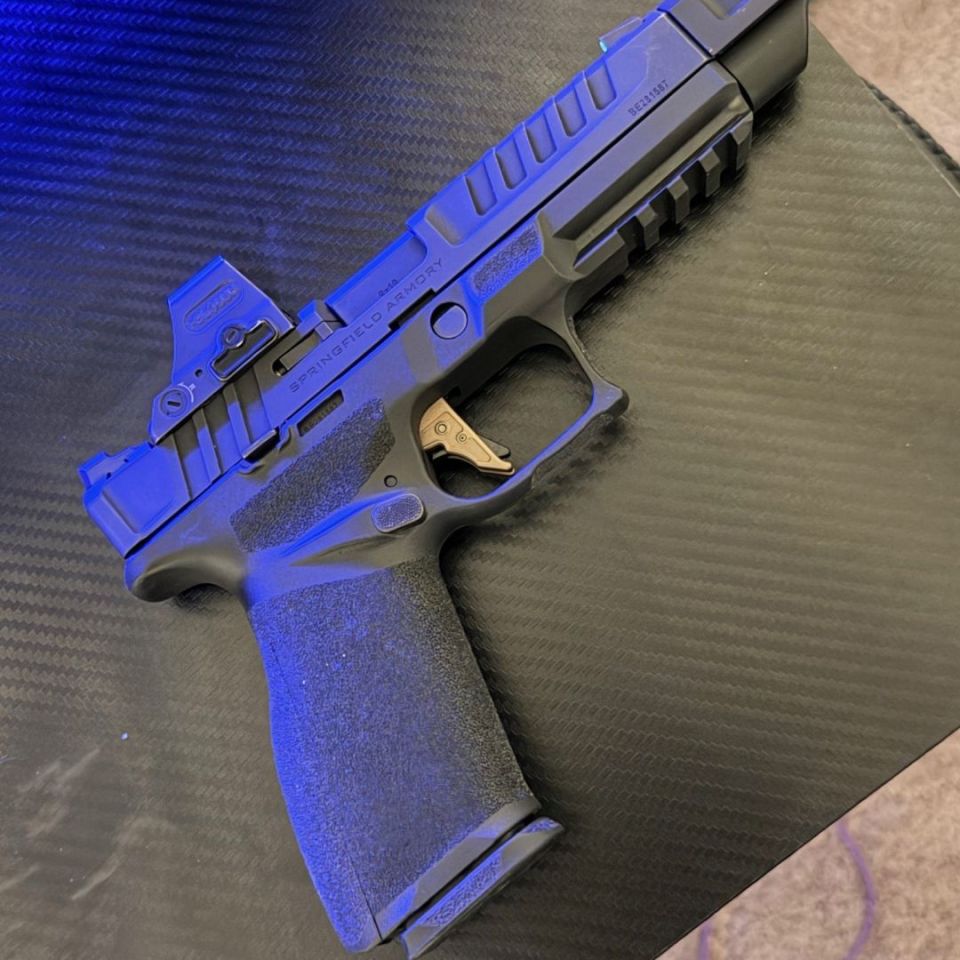 Image 3 - Echelon Package