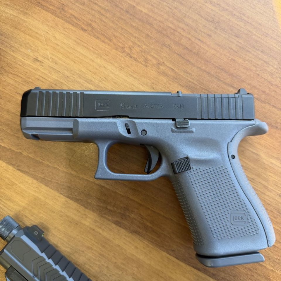 Image 2 - Gray frame Glock 19mos