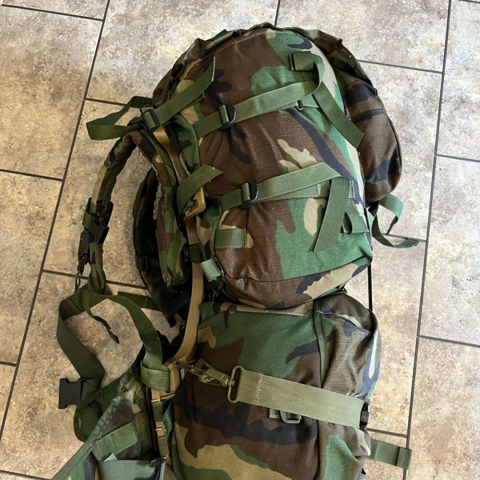 Image 3 - MOLLE II M81 woodland RUcksack