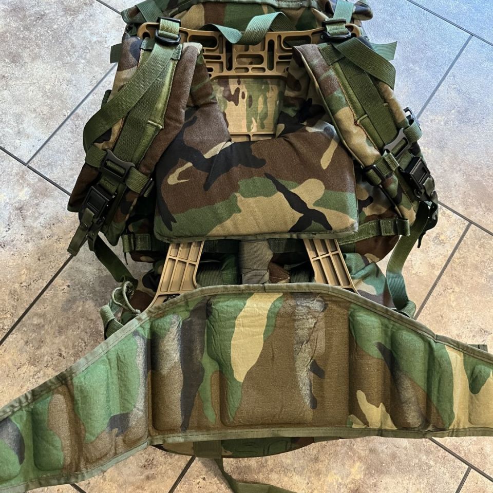 Image 2 - MOLLE II M81 woodland RUcksack