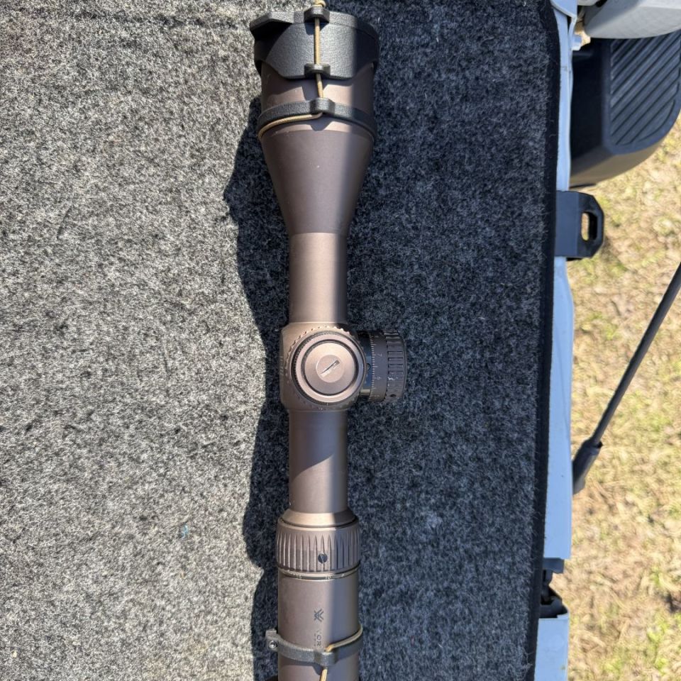 Image 2 - Vortex Razor HD Gen II 4.5-27