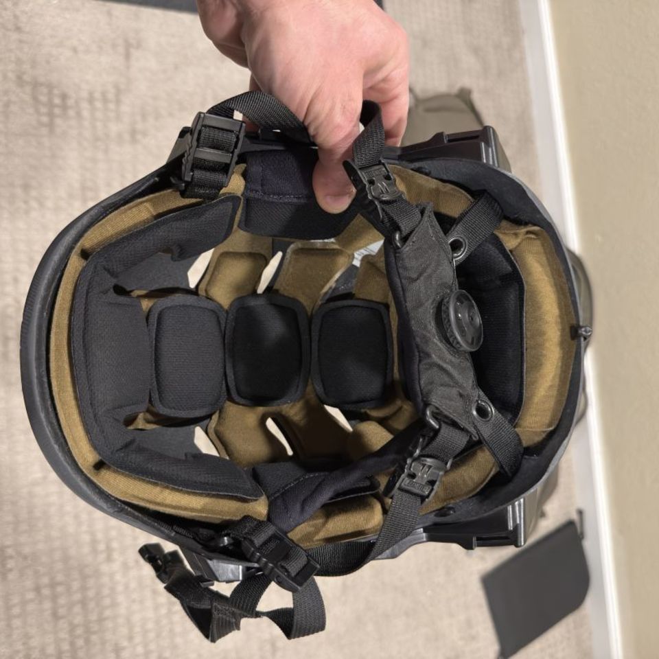 Image 3 - Team Wendy Exfil Carbon Size 1