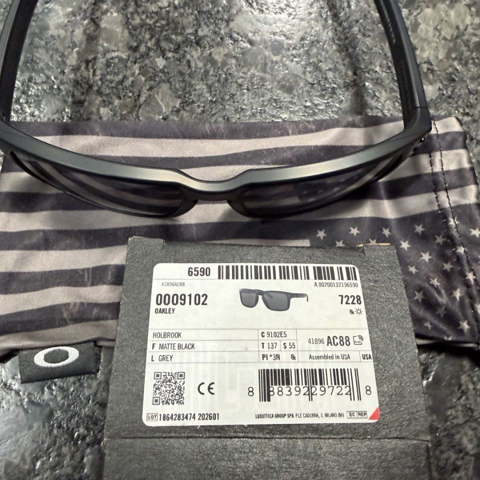 Image 3 - Oakley Holbrook OOO9102