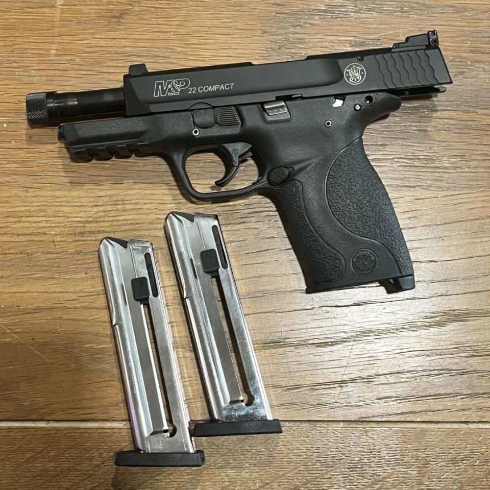 Image 1 - M&p .22lr compact. Threaded 