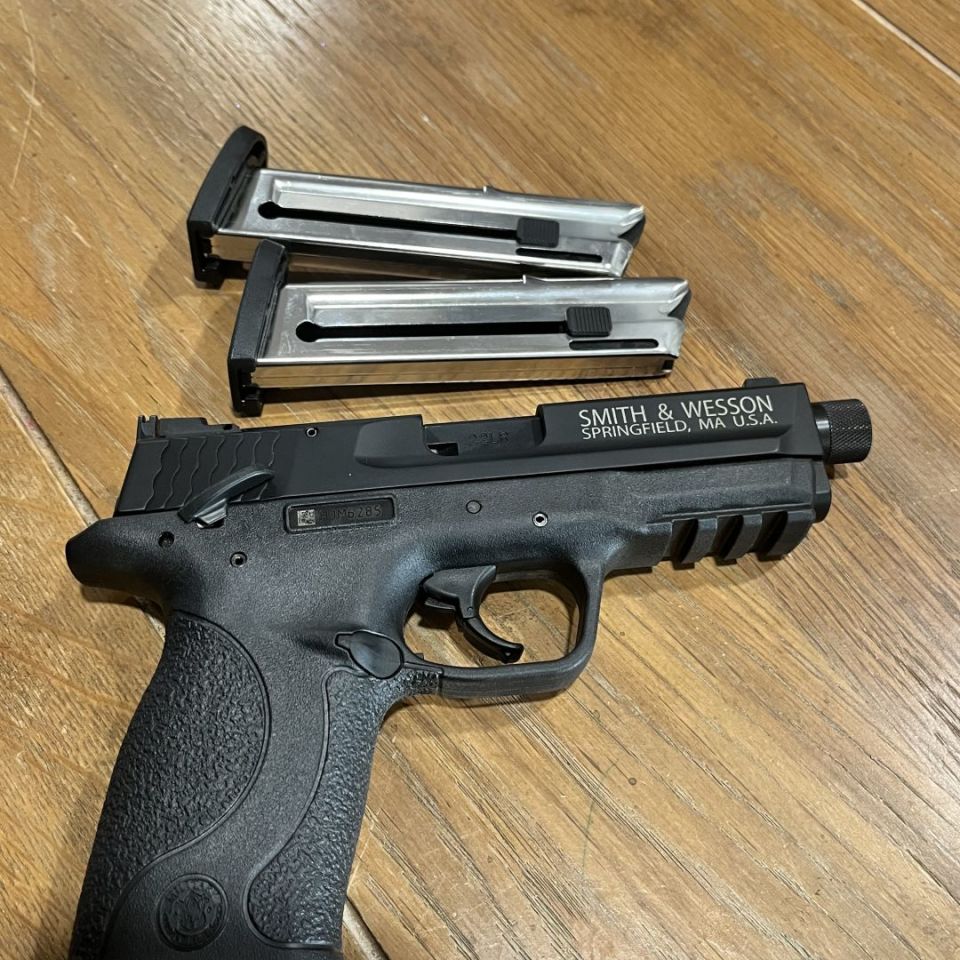 Image 2 - M&p .22lr compact. Threaded 