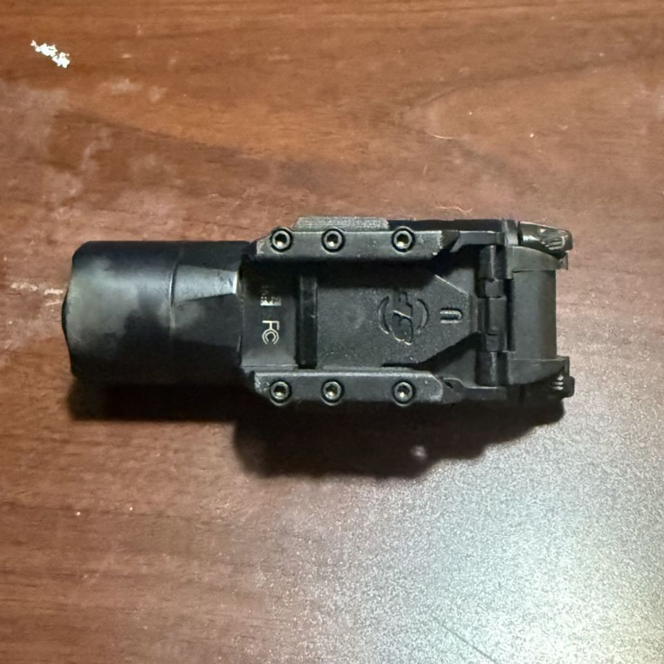 Image 4 - Surefire x300u-a 