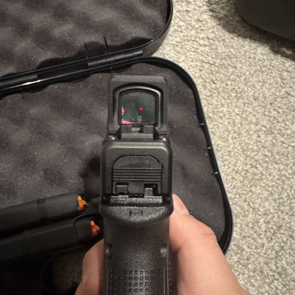 Image 2 - Glock 19 Gen 5 Aimpoint COA