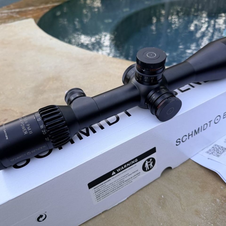 Image 3 - Schmidt and Bender PMii 3-27 