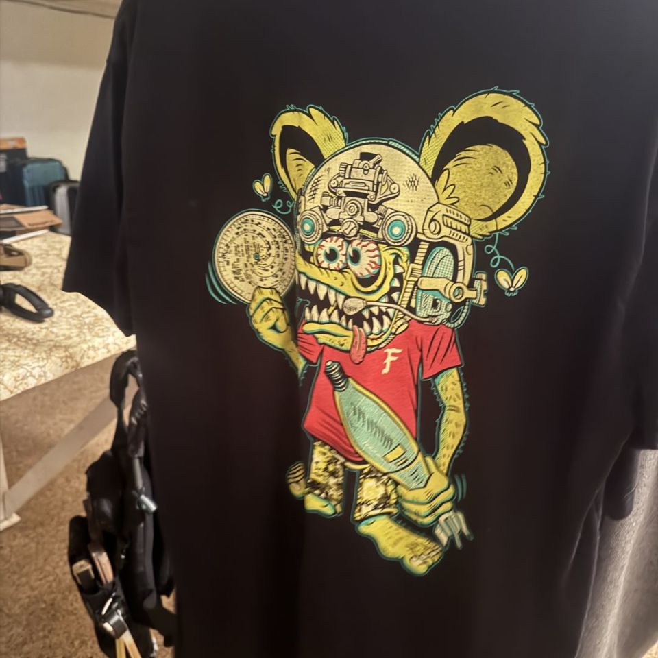 Image 3 - Forward misc