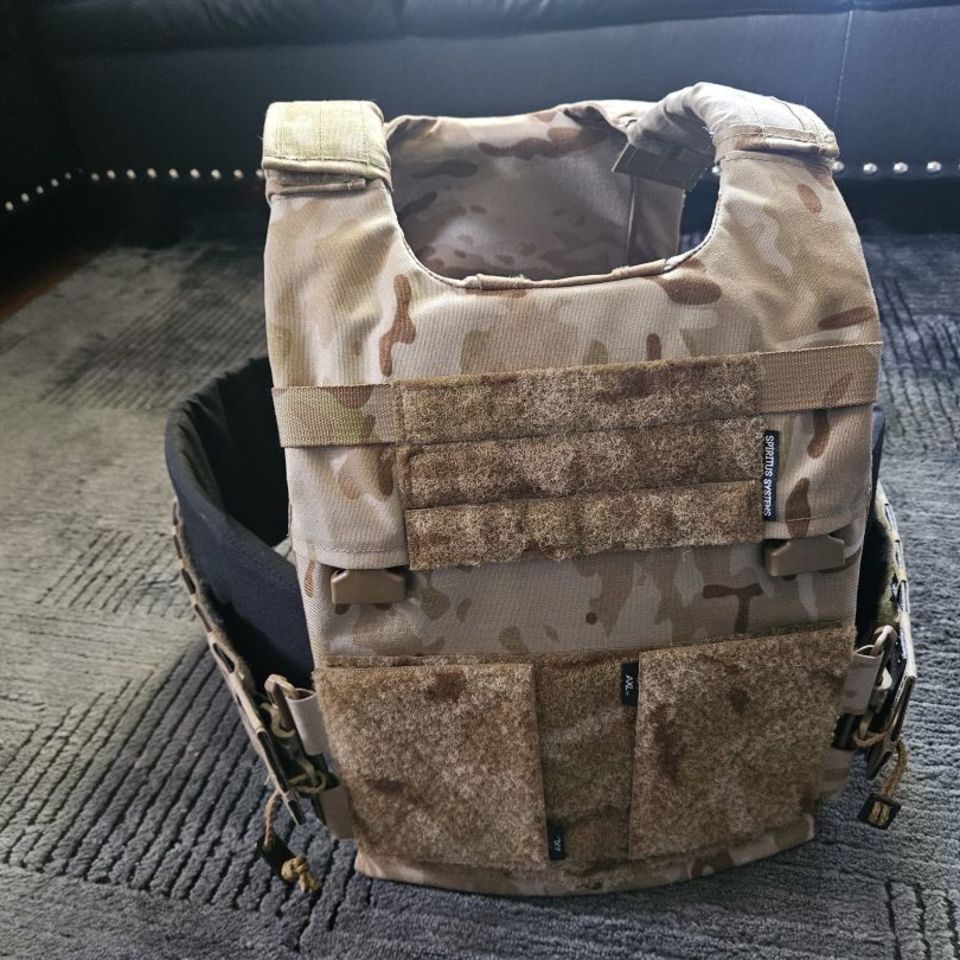 Image 2 - LV119 MC Arid w/2 cumberbands