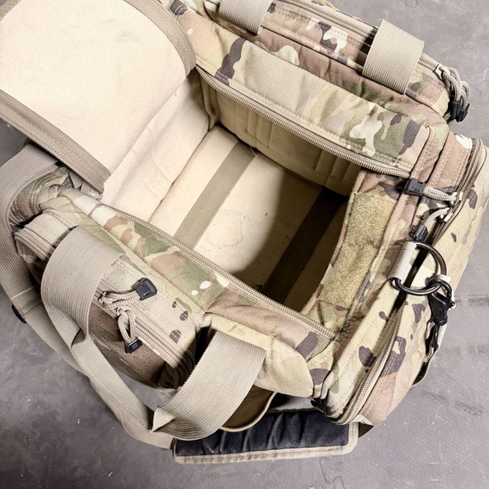 Image 2 - Flight/Helmet bag