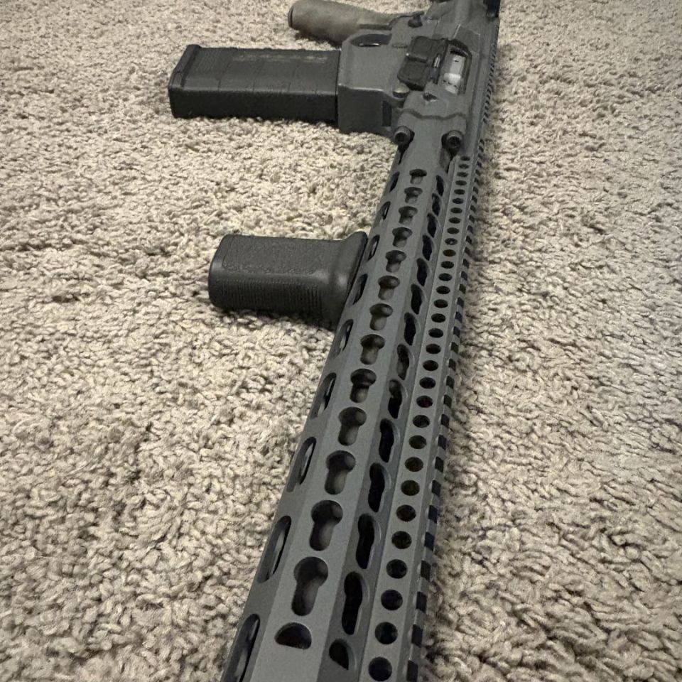 Image 5 - Daniel Defense DD5v1