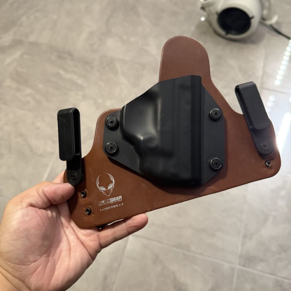 Image 3 - Mp shield 2.0 with laser 