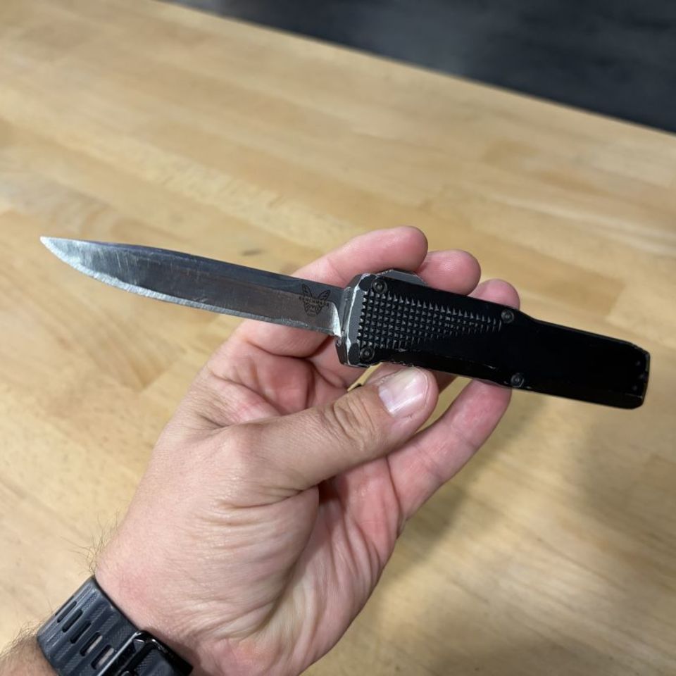 Image 2 - Benchmade Phaeton OTF 