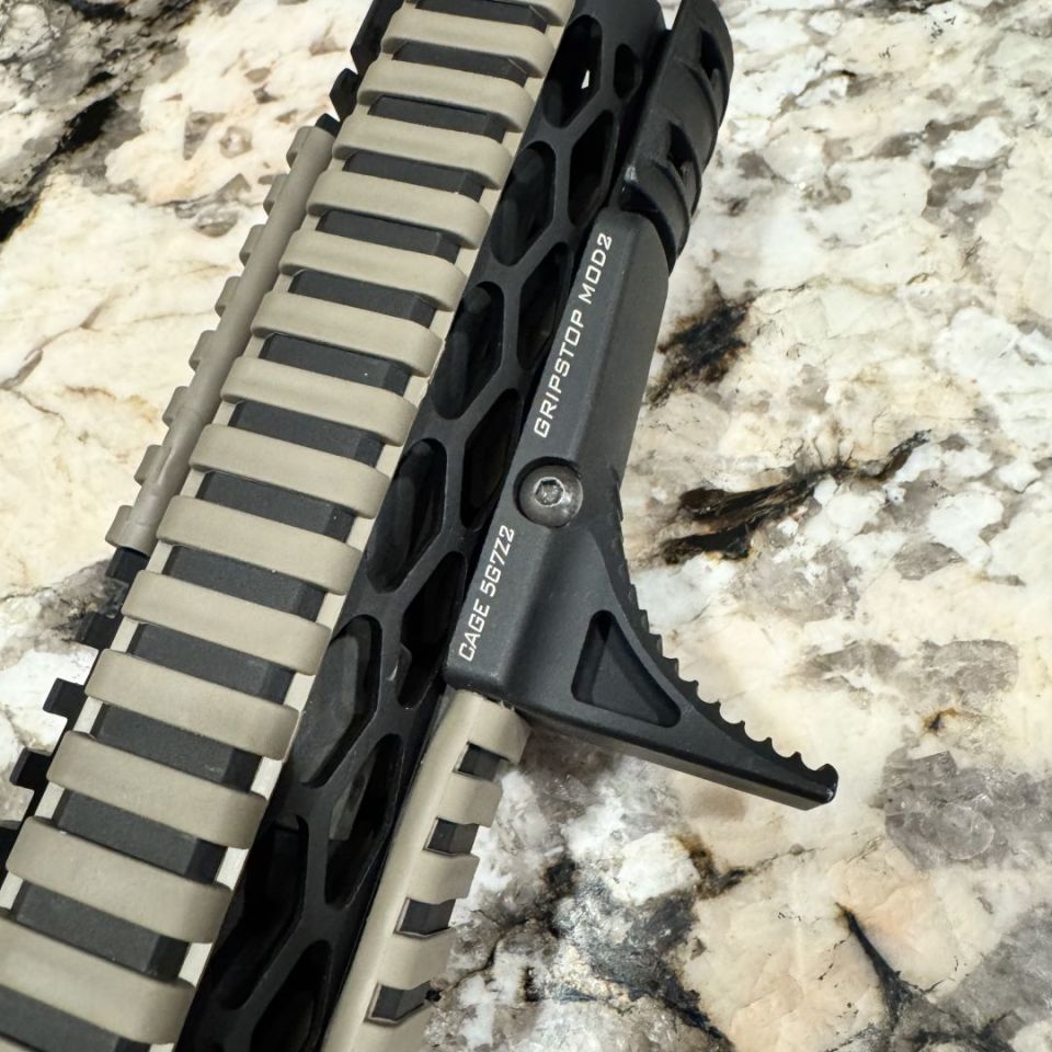 Image 5 - Price drop!!!!!300 blk w xtras