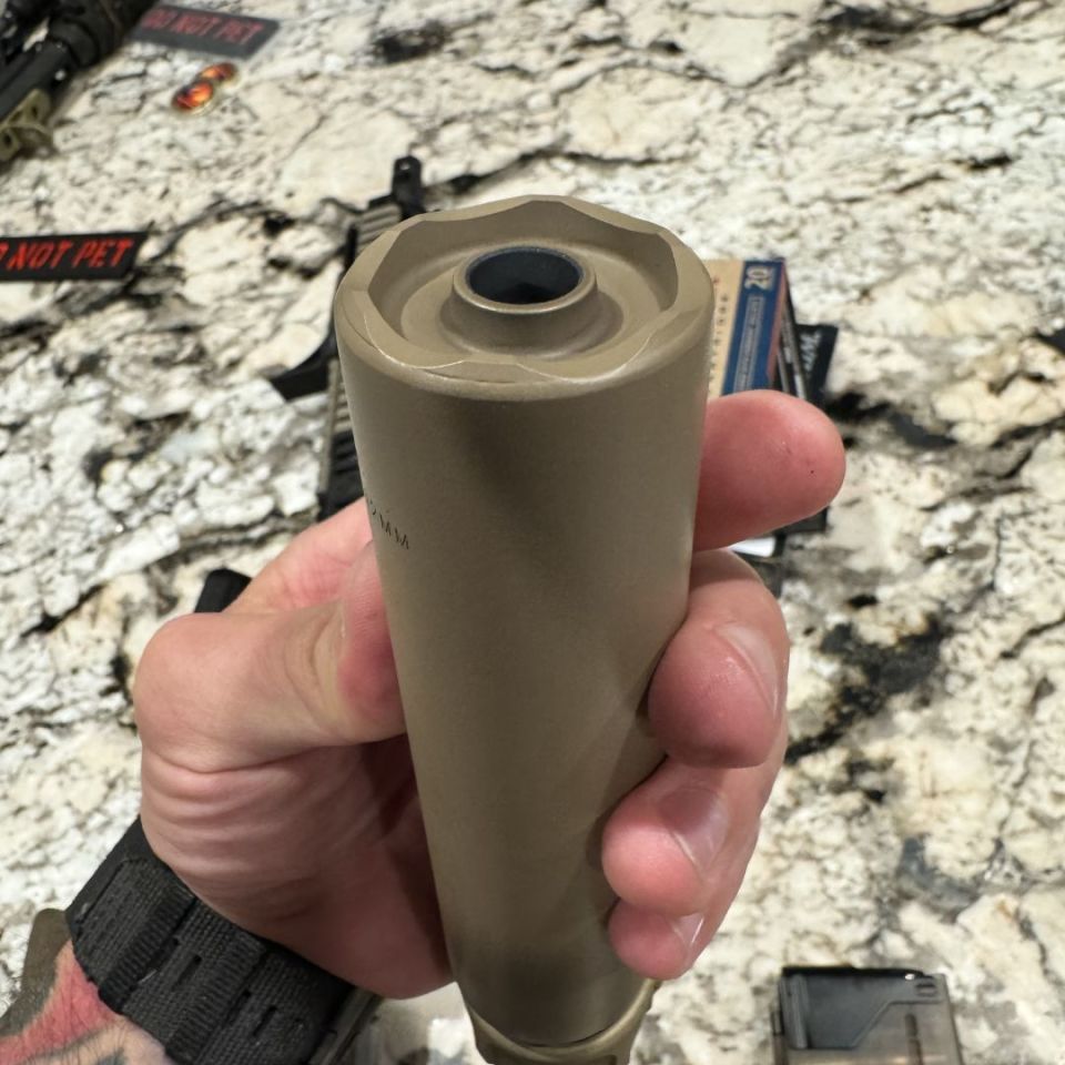 Image 2 - Surefire socom mini 7.62