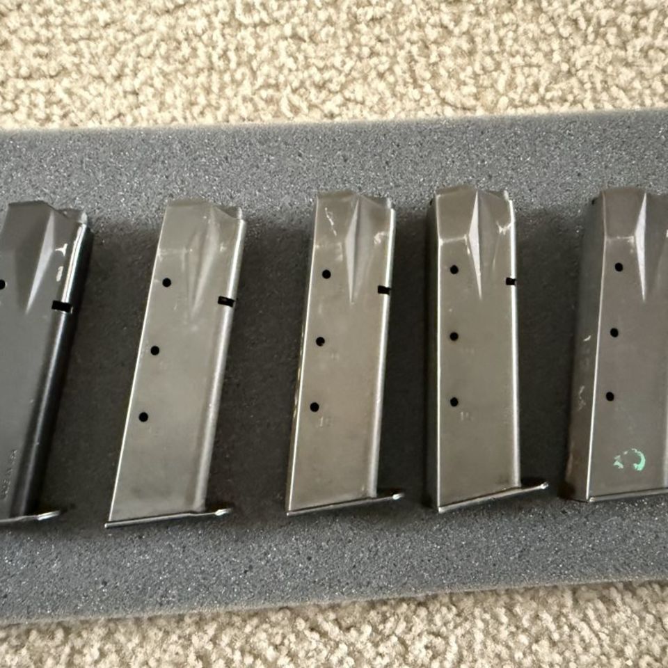 Image 3 - Sig Sauer P226 9MM 15RD MAG