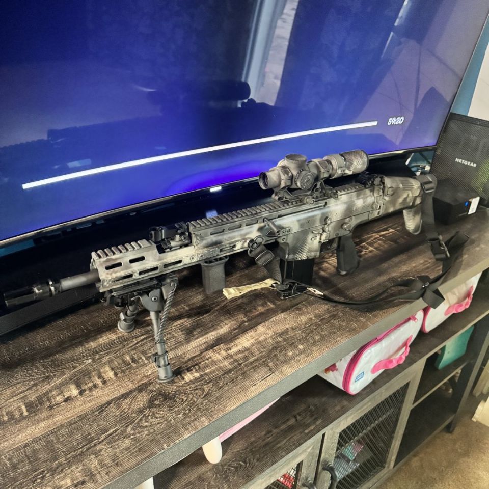 Image 2 - Scar 17 **REDUCED**