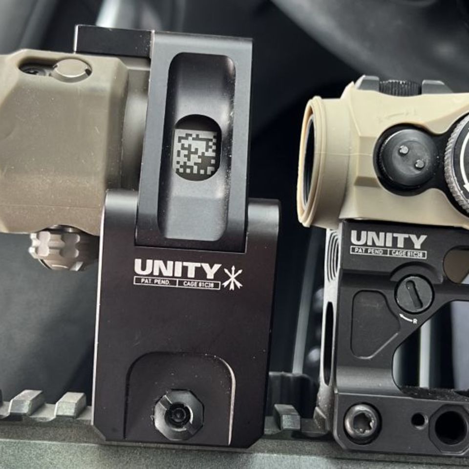 Image 1 - Aimpoint t2/Eotech G33, Unitys