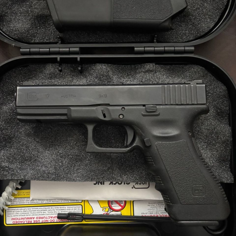 Image 2 - Glock 17 G17 Gen3 Blue Label