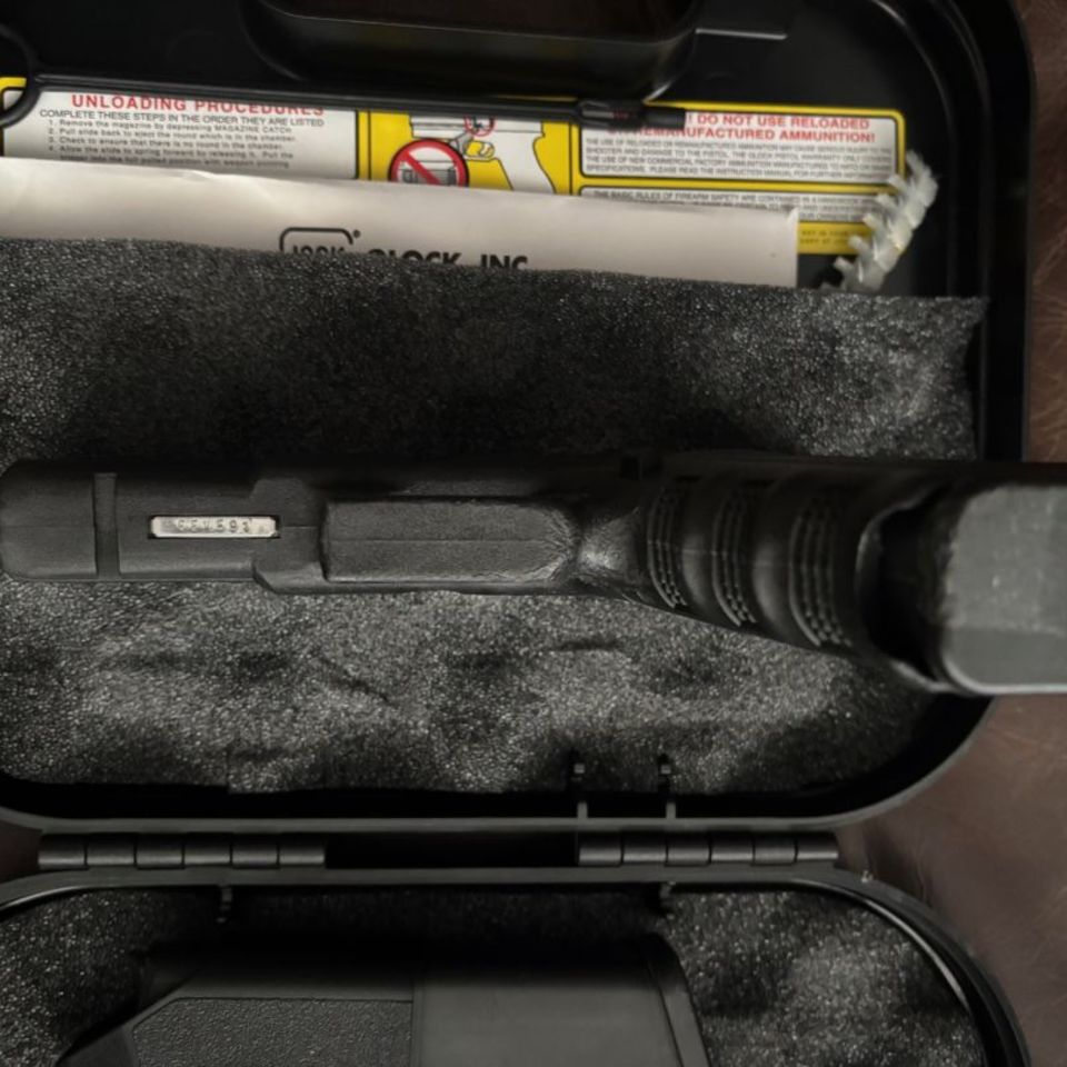 Image 5 - Glock 17 G17 Gen3 Blue Label