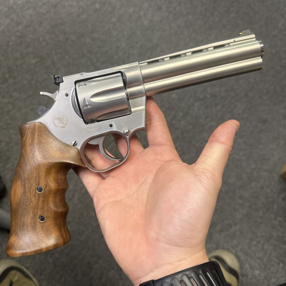 Image 2 - Brand new korth mongoose 