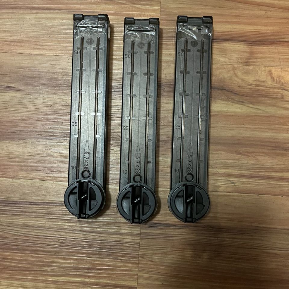 Image 1 - 3 Factory OEM P90 mags upgrade